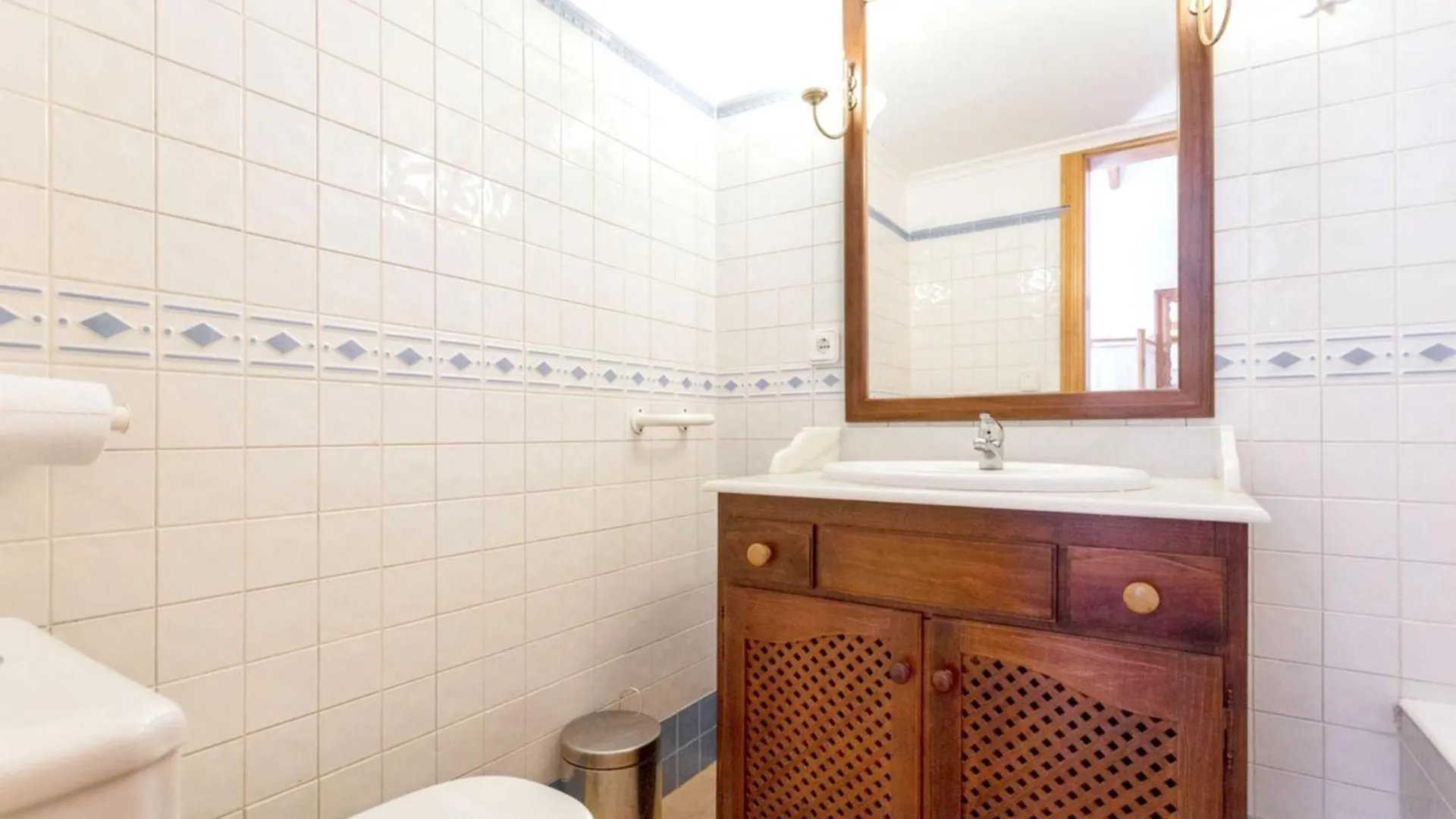 Spacious Apartment In Pollenca With Shared Pool