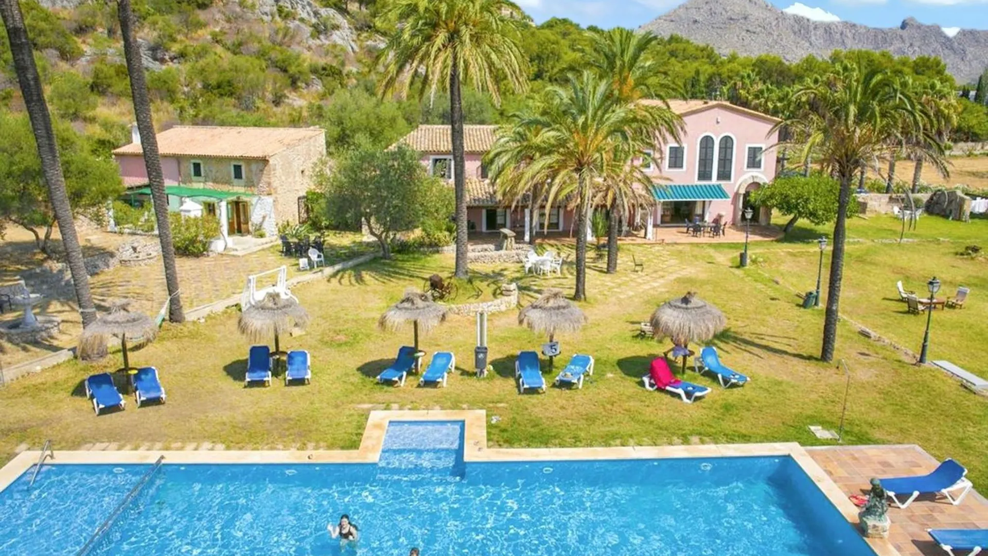 Spacious Apartment In Pollenca With Shared Pool