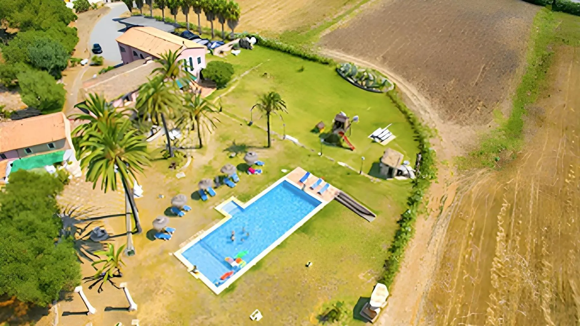 Spacious Apartment In Pollenca With Shared Pool