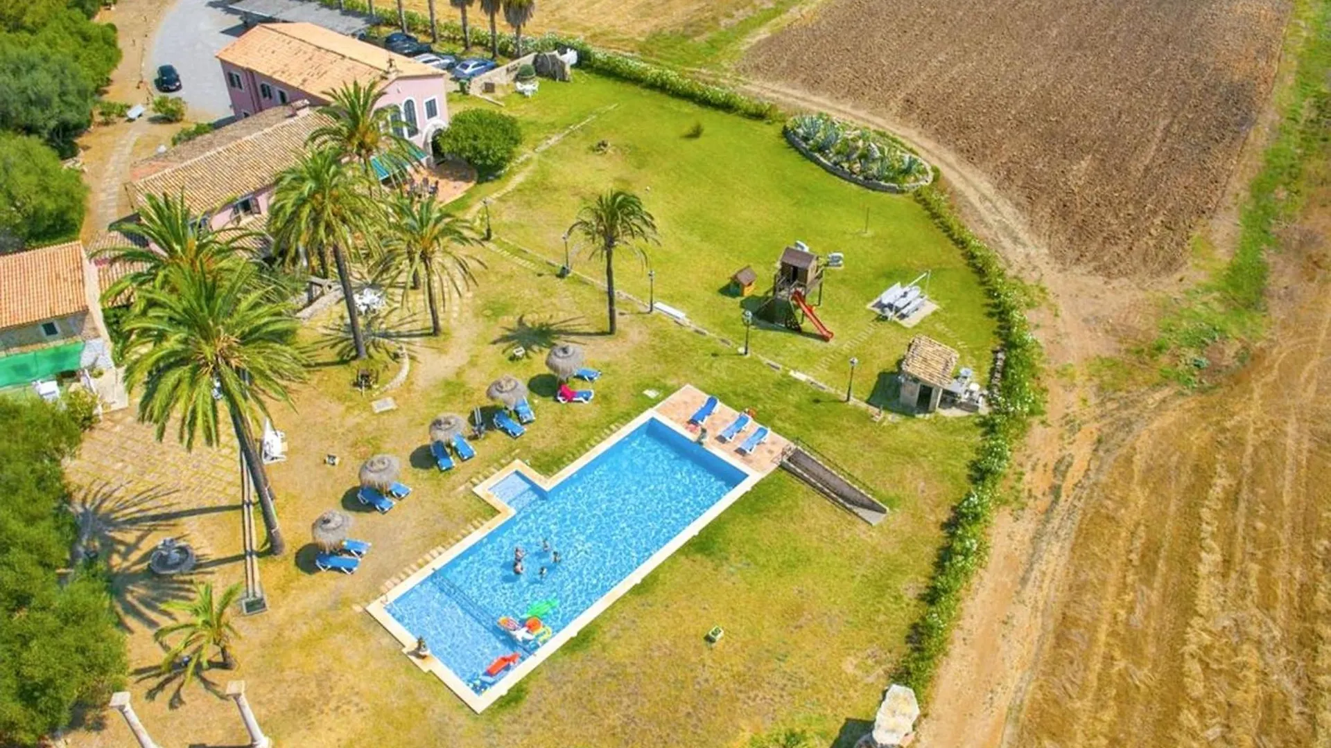 Spacious Apartment In Pollenca With Shared Pool