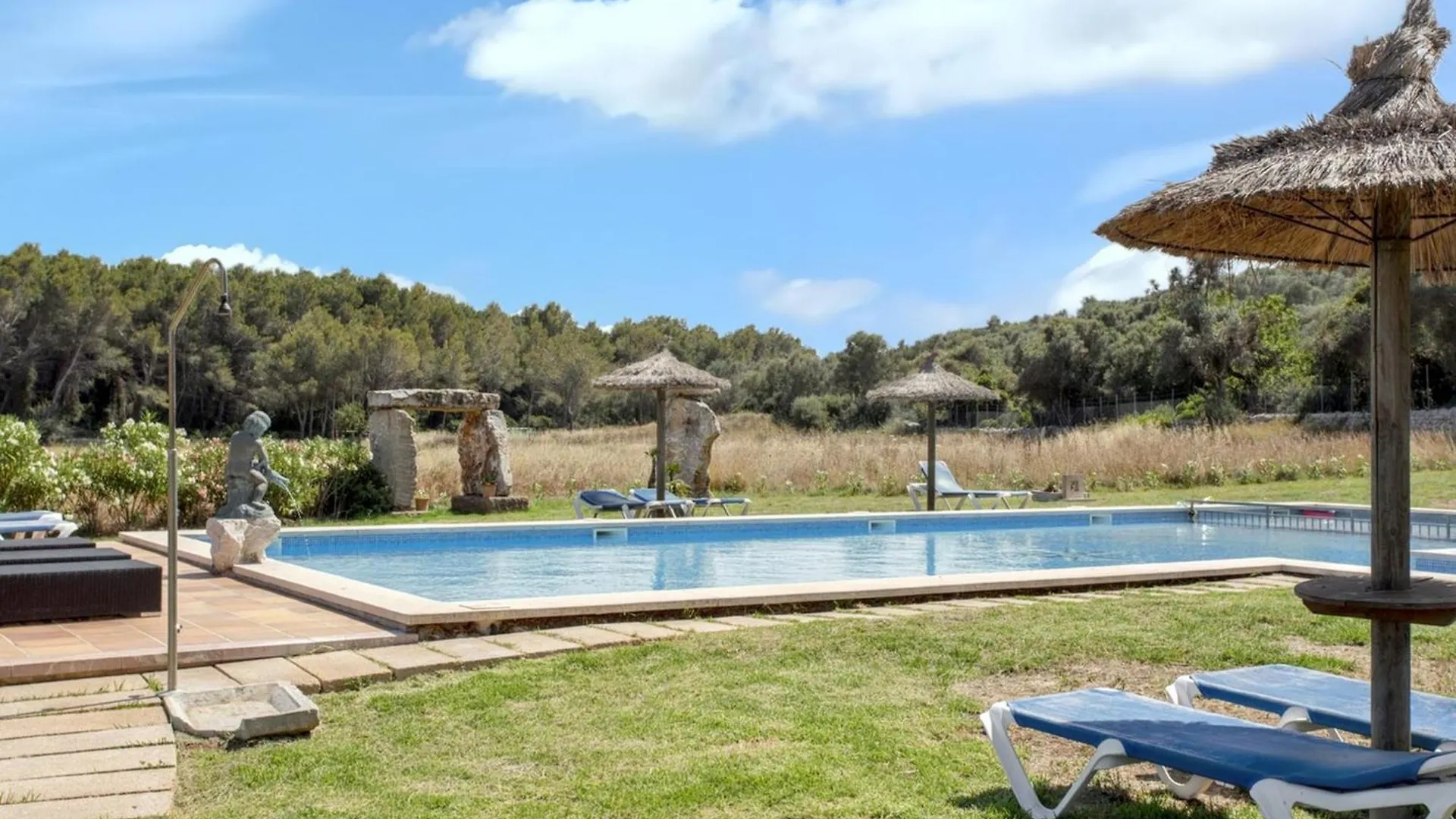 Spacious Apartment In Pollenca With Shared Pool